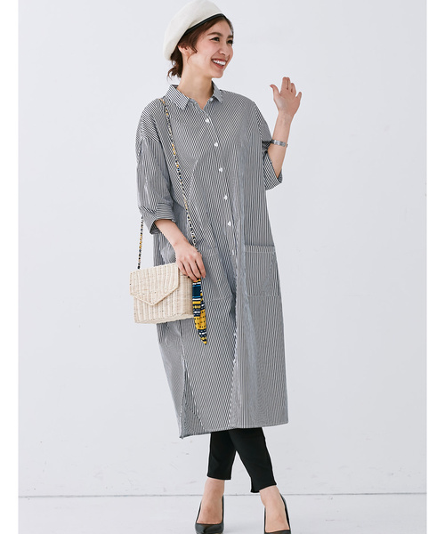 IEDIT（イディット）の「ＩＥＤＩＴ　ソロテックス（Ｒ）混素材でイージーケアなサッシュベルト付きシャツワンピース（シャツワンピース・レディース・カーキ/ベージュ/ブラック×ホワイト・XX-LARGE/SMALL/X-LARGE/LARGE/MEDIUM）」の4枚目の写真