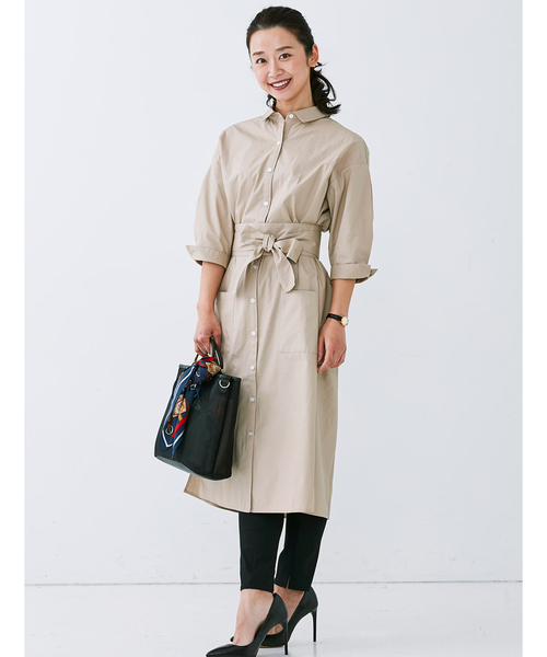 IEDIT（イディット）の「ＩＥＤＩＴ　ソロテックス（Ｒ）混素材でイージーケアなサッシュベルト付きシャツワンピース（シャツワンピース・レディース・カーキ/ベージュ/ブラック×ホワイト・XX-LARGE/SMALL/X-LARGE/LARGE/MEDIUM）」の5枚目の写真