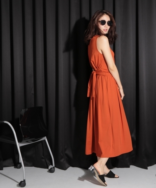 Andemiu（アンデミュウ）の「バックリボンカットワンピース801808（ワンピース・レディース・ネイビー/ブラウン/グリーン・FREE）」の4枚目の写真