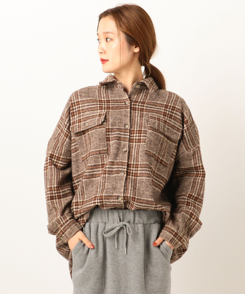 archives(アルシーヴ)の「タータンチェック柄BIGシャツ(シャツ/ブラウス・レディース・ネイビー/ブラウン・MEDIUM)」の2枚目の写真