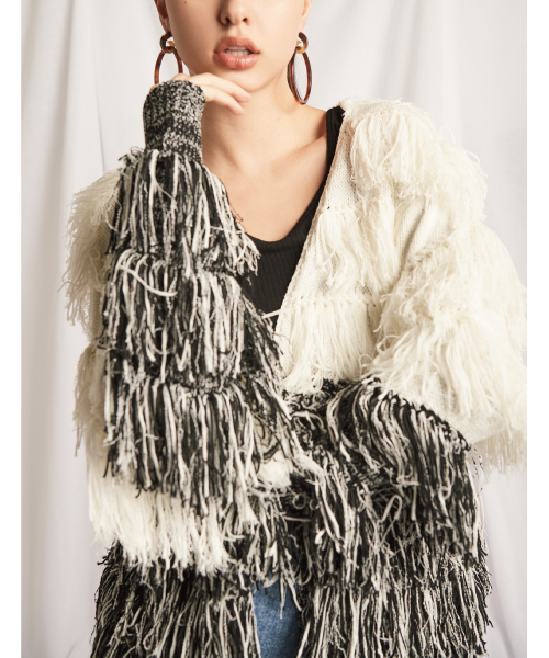 EGOIST（エゴイスト）の「MIXヤーンフリンジニットカーデ（ニット/セーター・レディース・ブラウン/ブルー/マルチ・FREE）」の14枚目の写真