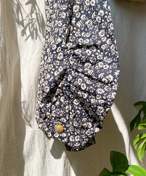 SESTO（セスト）の「パフスリーブメタル釦ブラウス（シャツ/ブラウス・レディース・カーキ/ベージュ/ブラック/ホワイト・M）」の22枚目の写真