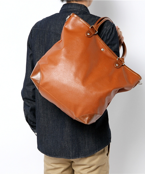 WEGO(ウィゴー)の「WEGO/2WAYフェイクレザーカラートートバッグ(トートバッグ・メンズ・キャメル/ブラック/ブラウン・FREE)」の4枚目の写真