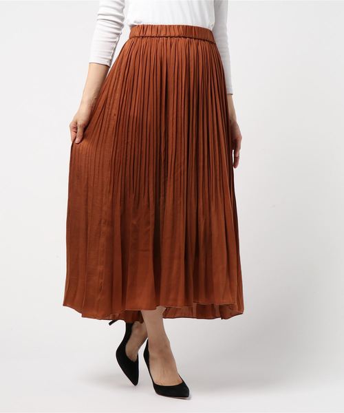 DISCOAT（ディスコート）の「サテンアシメプリーツスカート（スカート・レディース・チャコールグレー/ライトグレー/マスタード/キャメル・FREE）」の4枚目の写真