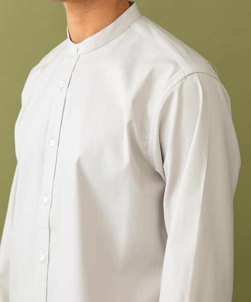 UNITED TOKYO（ユナイテッドトウキョウ）の「シャークスキンバンドカラー（シャツ/ブラウス・メンズ・ホワイト/サックスブルー/グレイッシュベージュ/ブラック・1/2/3）」の18枚目の写真