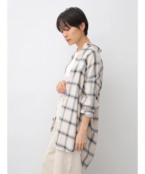 AMERICAN HOLIC（アメリカンホリック）の「バックタックとろみシャツチュニック　＊（シャツ/ブラウス・レディース・その他9/ストライプ/ホワイト系その他6/ホワイト系その他7・FREE）」の15枚目の写真