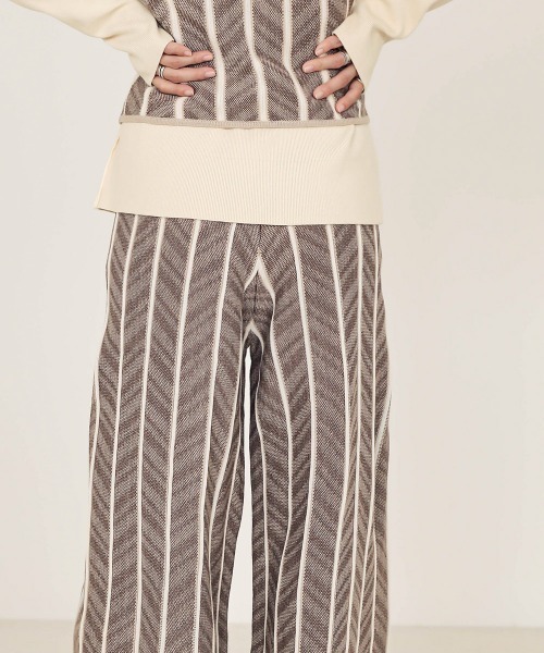 Bab（バブ）の「【WEB限定】ヘリンボーンジャガードニットパンツ（その他パンツ・レディース・ブラック/ベージュ/モカ・FREE）」の8枚目の写真