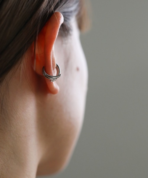 select MOCA（セレクトモカ）の「ラインデザインイヤーカフ（イヤーカフ・レディース・シルバー/ゴールド・FREE）」の5枚目の写真