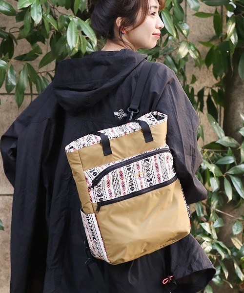 MEI(メイ)の「MEIト-トリュック(トートバッグ・レディース・キャメル/カーキ・FREE)」の2枚目の写真