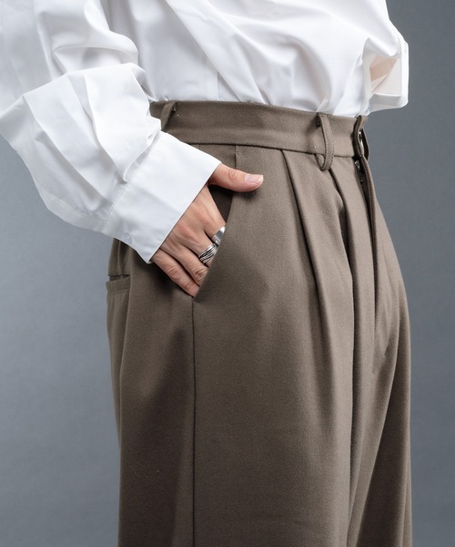 epnok（エプノック）の「バルーンワイドパンツ(SET UP)（その他パンツ・メンズ・アッシュブラウン/ベージュ・MEDIUM/LARGE）」の16枚目の写真