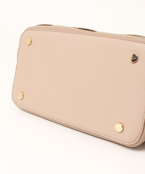 NATURAL BEAUTY BASIC（ナチュラルビューティーベーシック）の「ブロックメッシュワンショルダー（ショルダーバッグ・レディース・オフホワイト/ベージュ/ブルー・ﾌﾘ-）」の9枚目の写真