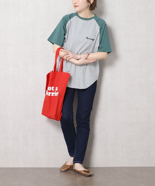 FREAK'S STORE（フリークスストア）の「▽【WEB限定】PENNEYS/ペニーズ　別注ラグラン配色Tシャツ（Tシャツ/カットソー・レディース・ホワイト/グリーン/ベージュ/グレー/レッド・ﾌﾘ-）」の8枚目の写真