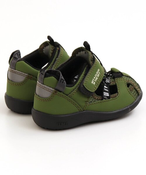 IFME（イフミー）の「/IFME(イフミー)コラボ水抜きサンダル（サンダル・キッズ・ブラック/カーキ/ネイビー/オフホワイト・13.5/15 /19/14/17/18/13/16/14.5）」の12枚目の写真