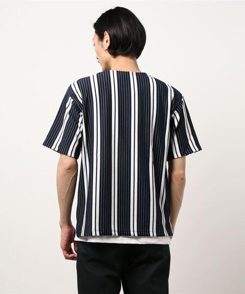 PLUS ONE（プラスワン）の「【PLUS ONE】ストライプレイヤードTシャツ（アンサンブル・メンズ・ブラック/ベージュ/ネイビー・M/L/XL）」の4枚目の写真