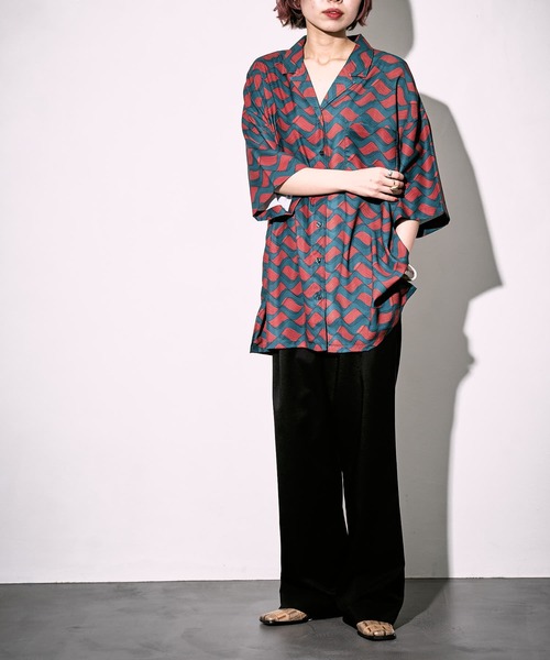 PUBLUX（パブリュクス）の「【PUBLUX/パブリュクス】ウェーブグラフィックオープンカラーシャツ/ユニセックス/総柄シャツ（シャツ/ブラウス・メンズ・ブラック/インディゴブルー/グリーン・ﾌﾘ-）」の10枚目の写真