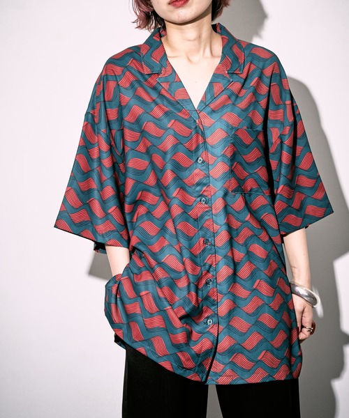 PUBLUX（パブリュクス）の「【PUBLUX/パブリュクス】ウェーブグラフィックオープンカラーシャツ/ユニセックス/総柄シャツ（シャツ/ブラウス・メンズ・ブラック/インディゴブルー/グリーン・ﾌﾘ-）」の5枚目の写真