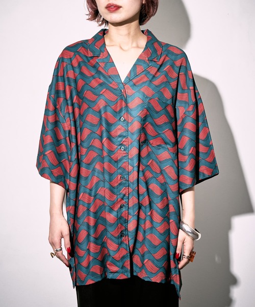 PUBLUX（パブリュクス）の「【PUBLUX/パブリュクス】ウェーブグラフィックオープンカラーシャツ/ユニセックス/総柄シャツ（シャツ/ブラウス・メンズ・ブラック/インディゴブルー/グリーン・ﾌﾘ-）」の7枚目の写真