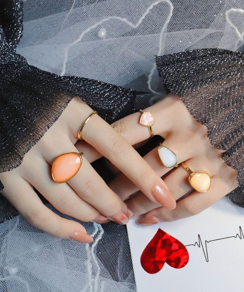 florist（フローリスト）の「【4種展開】カラーストーンセットリング（リング・レディース・ゴールド系その他2/ゴールド系その他3/ゴールド系その他4/ゴールド系その他5・FREE）」の2枚目の写真