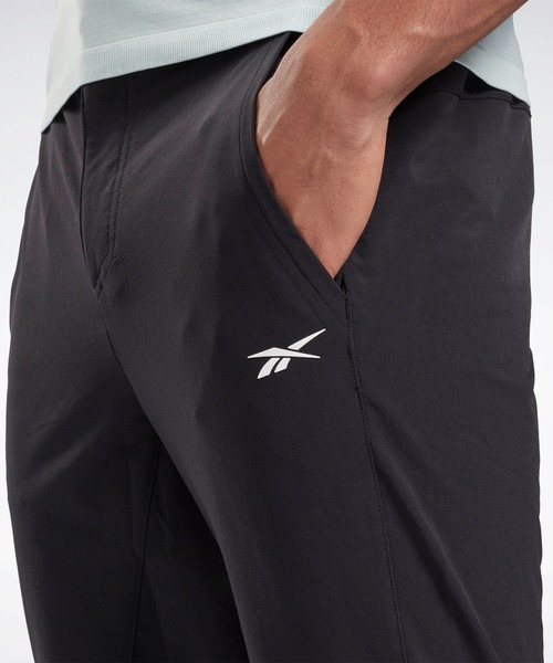 Reebok(リーボック)の「ユナイテッド バイ フィットネス アスリート パンツ / United By Fitness Athlete Pants(スウェットパンツ・メンズ・ブラック・MEDIUM/X-LARGE/SMALL/X-SMALL/LARGE/XX-LARGE)」の3枚目の写真