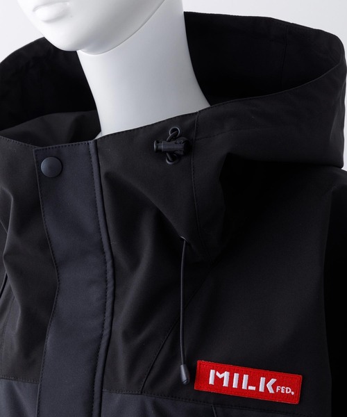MILKFED.（ミルクフェド）の「BACK LOGO BICOLOR MOUNTAIN PARKA（マウンテンパーカー・レディース・オリーブ/ネイビー/ライトピンク/オフホワイト・M/S）」の20枚目の写真