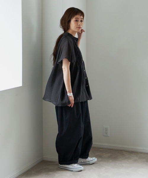 Libra Cue(リブラ キュー)の「ハーフスリーブピンタックブラウス(シャツ/ブラウス・レディース・ホワイト/ブラック/グレー・FREE)」の15枚目の写真