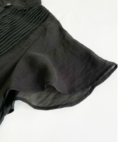 Libra Cue(リブラ キュー)の「ハーフスリーブピンタックブラウス(シャツ/ブラウス・レディース・ホワイト/ブラック/グレー・FREE)」の11枚目の写真