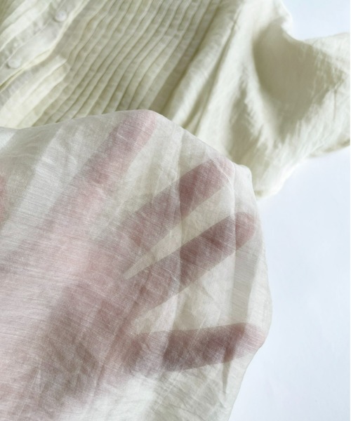 Libra Cue(リブラ キュー)の「ハーフスリーブピンタックブラウス(シャツ/ブラウス・レディース・ホワイト/ブラック/グレー・FREE)」の7枚目の写真