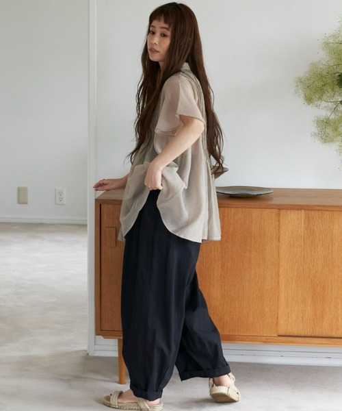 Libra Cue(リブラ キュー)の「ハーフスリーブピンタックブラウス(シャツ/ブラウス・レディース・ホワイト/ブラック/グレー・FREE)」の8枚目の写真