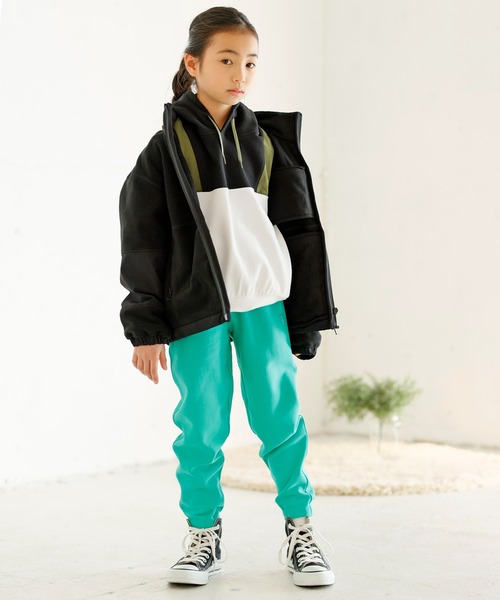 ARCH & LINE(アーチアンドライン)の「フリース ジップアップジャケット RETRO TREKING JACKET(ブルゾン・キッズ・グレー/ブラック/ベージュ・XL/M/S/L)」の18枚目の写真