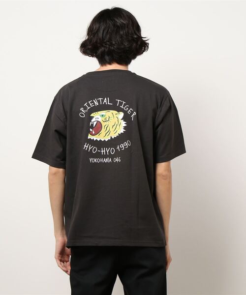 B.C STOCK(ベーセーストック)の「hyo-hyo TIGER-Tシャツ(Tシャツ/カットソー・メンズ・ホワイト/スミクロ・MEDIUM/LARGE)」の4枚目の写真
