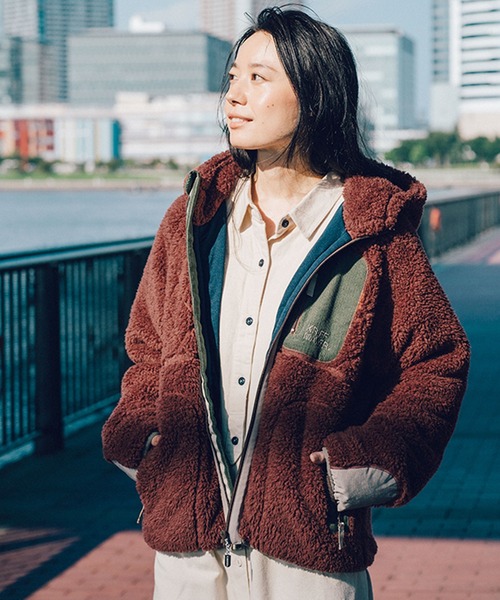 KRIFF MAYER Lady's Collection(クリフメイヤーレディースコレクション)の「シャギーボアフードJK(その他アウター・レディース・ベージュ/カーキ/レンガ/グレー/カラフル/ナチュラル/ネイビー・MEDIUM/LARGE)」の6枚目の写真