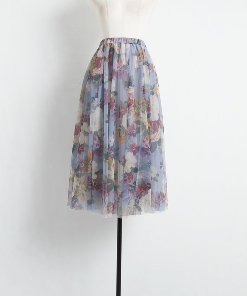 tocco closet(トッコ クローゼット)の「フラワープリントチュールスカート(スカート・レディース・ベージュ/グレー系その他・M)」の5枚目の写真
