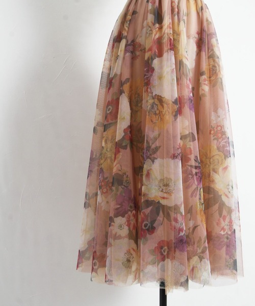 tocco closet(トッコ クローゼット)の「フラワープリントチュールスカート(スカート・レディース・ベージュ/グレー系その他・M)」の17枚目の写真