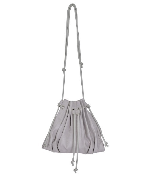 Ameri(アメリ)の「FAKE LEATHER PLEATS BAG(ハンドバッグ・レディース・ブラック/グレー/ブラウン・FREE)」の2枚目の写真