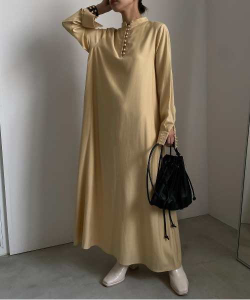 Ameri(アメリ)の「FAKE LEATHER PLEATS BAG(ハンドバッグ・レディース・ブラック/グレー/ブラウン・FREE)」の6枚目の写真