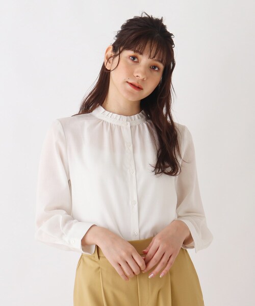 DRESKIP(ドレスキップ)の「◆スタンドちびフリルブラウス(シャツ/ブラウス・レディース・ブラック/オフホワイト/キャメル/ベージュ系その他4/ブラック系1/ピンク系・02/03/04)」の1枚目の写真