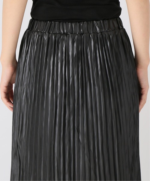 Simplicite（サンプリシテ）の「レザーライクプリーツスカート◆（スカート・レディース・ベージュ/ブラック・FREE）」の3枚目の写真