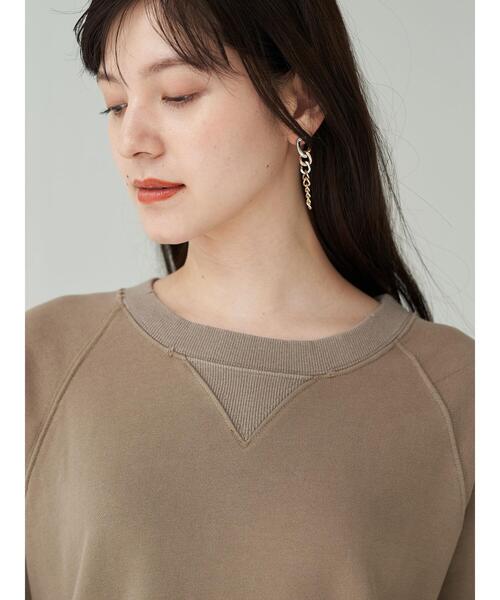 Editt by YECCA VECCA（エディットバイイェッカヴェッカ）の「ダメージ加工BIGスウェット＊（スウェット・レディース・チャコールグレー/ベージュ/杢グレー・FREE）」の4枚目の写真