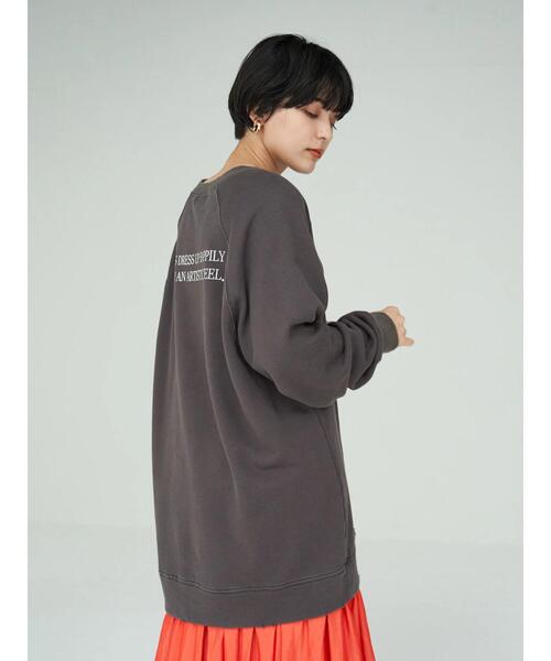 Editt by YECCA VECCA（エディットバイイェッカヴェッカ）の「ダメージ加工BIGスウェット＊（スウェット・レディース・チャコールグレー/ベージュ/杢グレー・FREE）」の15枚目の写真