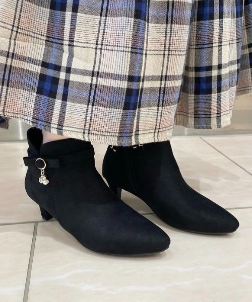 JELLY BEANS（ジェリービーンズ）の「2wayパールビジューリボンショートブーツ(214-40212)JELLY BEANS(ジェリービーンズ)（ブーツ・レディース・ワイン/グレイッシュベージュ/ブラック・L/S/M）」の11枚目の写真