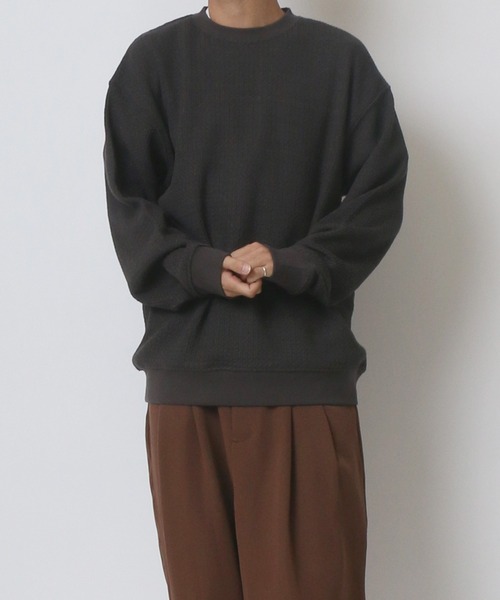 ANPAS(アンパス)の「Low gauge Moss stitch Oversize Sweatshirt/ローゲージ 鹿の子編み オーバーサイズ トレーナー(スウェット・メンズ・ピンク/チャコールグレー/グレイッシュブルー/キナリ・LL/M/L)」の15枚目の写真