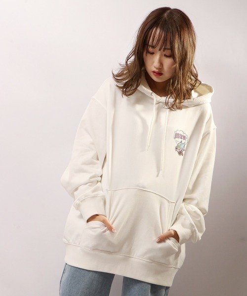 VISION STREET WEAR（ヴィジョンストリートウェア）の「VISION STREET WEAR シューズイラスト＆コミックキャラ 裏毛プルオーバーパーカー（パーカー・メンズ・パープル/チャコールグレー/チャコール/アイボリー/ホワイト/グリーン・LL/L/M）」の14枚目の写真