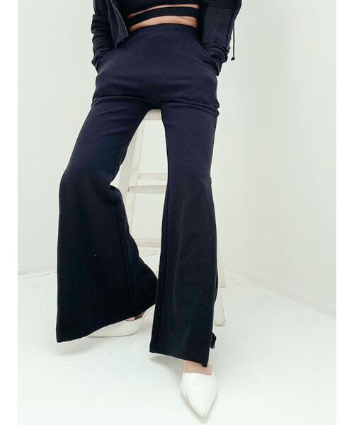 GYDA（ジェイダ）の「【セットアップ着用可】HEM ZIPUPスウェットフレアーパンツ（その他パンツ・レディース・ブラック/ベージュ/オフホワイト・FREE）」の8枚目の写真