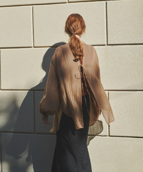 hinari（ヒナリ）の「シアーバックスリットブラウス（シャツ/ブラウス・レディース・ブラック/ベージュ/キャメル・FREE）」の12枚目の写真