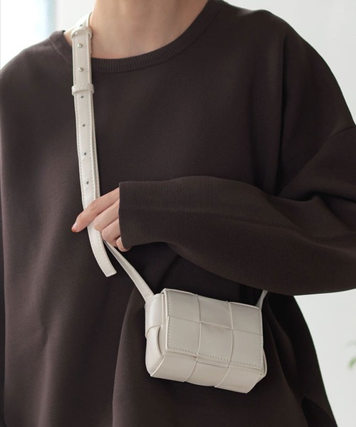 DONOBAN（ドノバン）の「イントレチャートミニショルダーバッグ（ショルダーバッグ・レディース・アイボリー/グリーン/ブルー/ブラック・ONESIZE）」の2枚目の写真