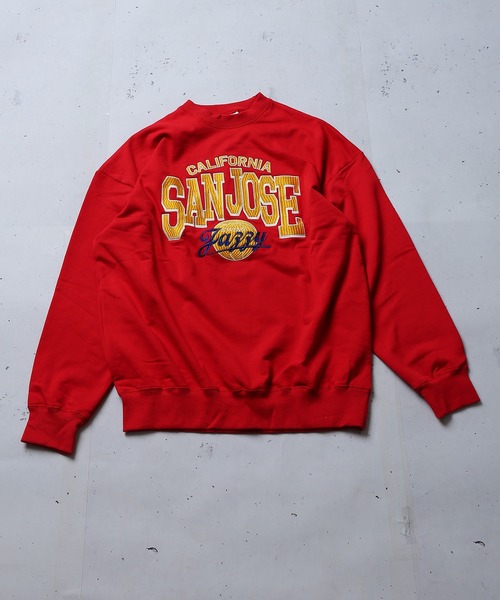 SPINNS（スピンズ）の「【ビッグシルエット】刺繍カレッジロゴ クルーネックスウェット（スウェット・メンズ・アッシュグレー/レッド/マスタード/ロイヤルブルー・ONESIZE）」の21枚目の写真