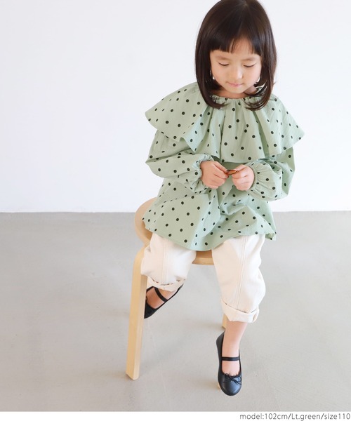coca(coca)(コカ)の「キッズ ビッグカラードットブラウス(シャツ/ブラウス・キッズ・ライトグリーン・100/110/120/130)」の2枚目の写真