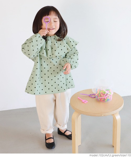 coca(coca)(コカ)の「キッズ ビッグカラードットブラウス(シャツ/ブラウス・キッズ・ライトグリーン・100/110/120/130)」の4枚目の写真