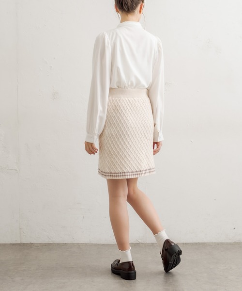 OLIVE des OLIVE（オリーブデオリーブ）の「ボウタイブラウス（シャツ/ブラウス・レディース・ホワイト/オフホワイト/アイボリー・FREE）」の6枚目の写真