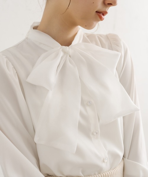 OLIVE des OLIVE（オリーブデオリーブ）の「ボウタイブラウス（シャツ/ブラウス・レディース・ホワイト/オフホワイト/アイボリー・FREE）」の10枚目の写真